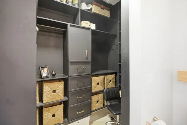 $474,900 | 1022 Rosewood Drive, Carpentersville, IL 60110