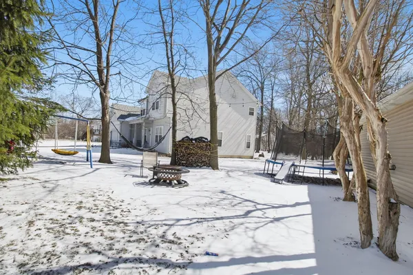 $474,900 | 1022 Rosewood Drive, Carpentersville, IL 60110