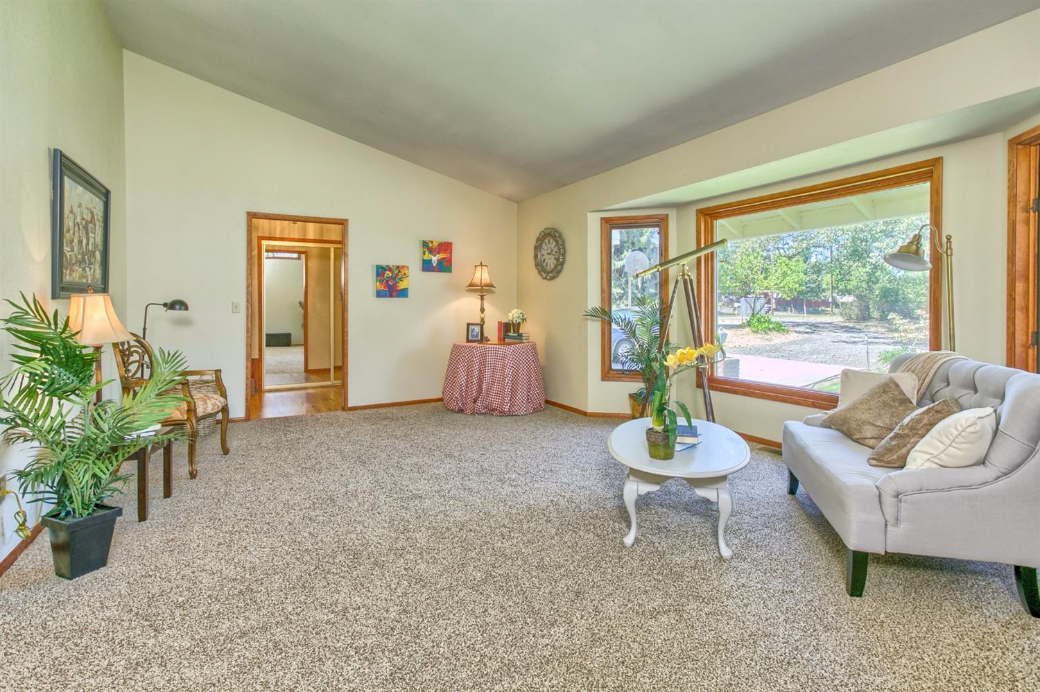 672 Crowson Road Ashland, OR 97520 - Photo 9 of 35 Additional Photo