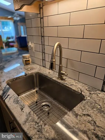 a close view of sink