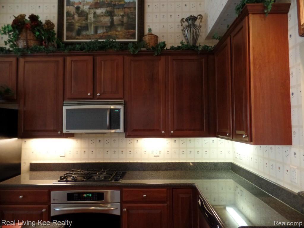5179 Belmonte Drive, Unit 50 Rochester, MI 48306 - Photo 10 of 58