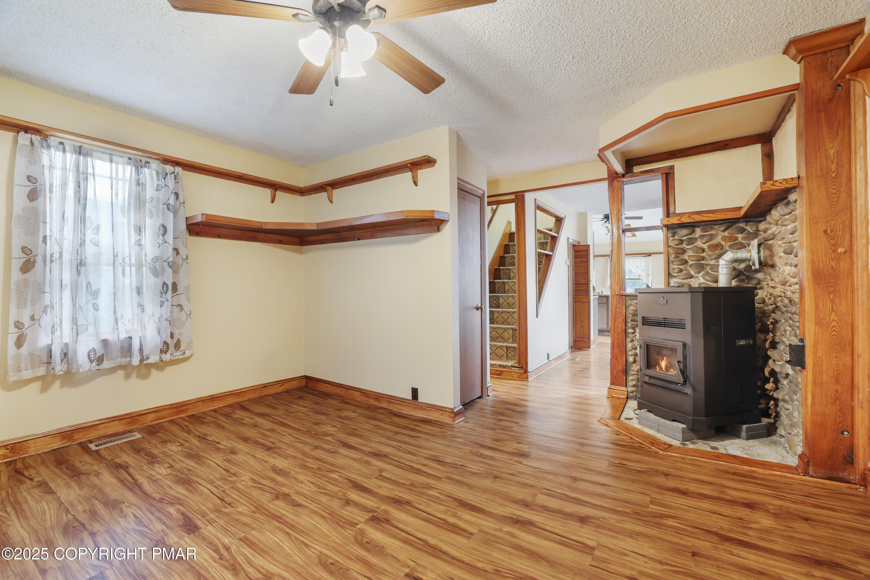 29 Reeder Street Mount Pocono, PA 18344 - Photo 17 of 50 RBR51050