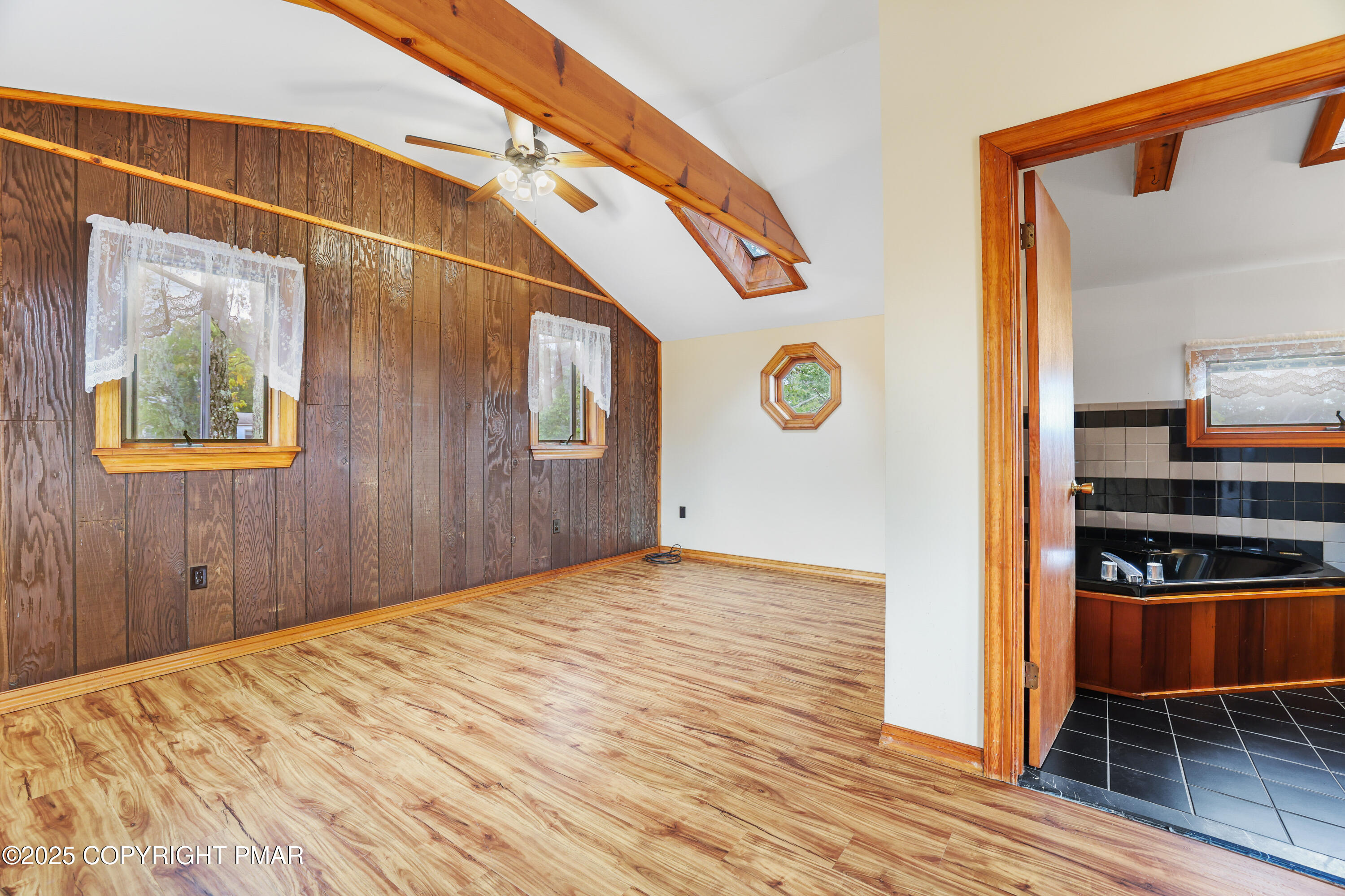 29 Reeder Street Mount Pocono, PA 18344 - Photo 31 of 50 a view of livingroom with furniture