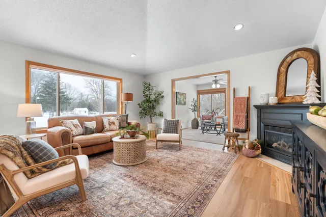 $349,900 | 2327 Pinewood Road Southeast, Rochester, MN 55904