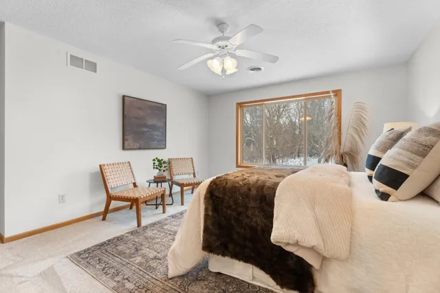 $349,900 | 2327 Pinewood Road Southeast, Rochester, MN 55904