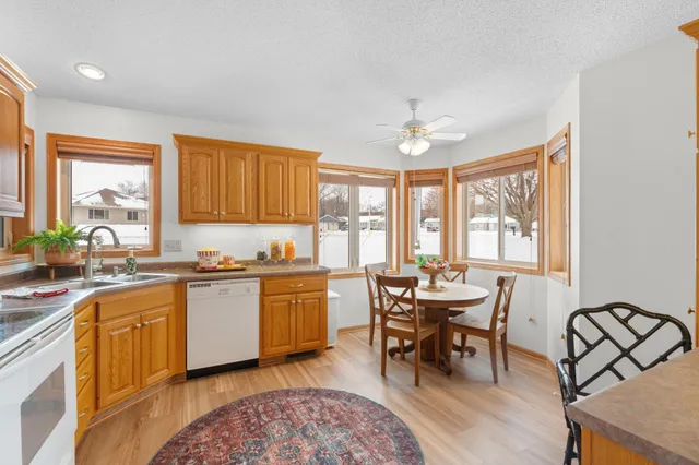 $349,900 | 2327 Pinewood Road Southeast, Rochester, MN 55904