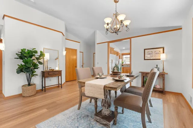 $349,900 | 2327 Pinewood Road Southeast, Rochester, MN 55904