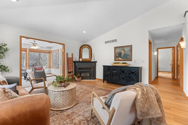 $349,900 | 2327 Pinewood Road Southeast, Rochester, MN 55904