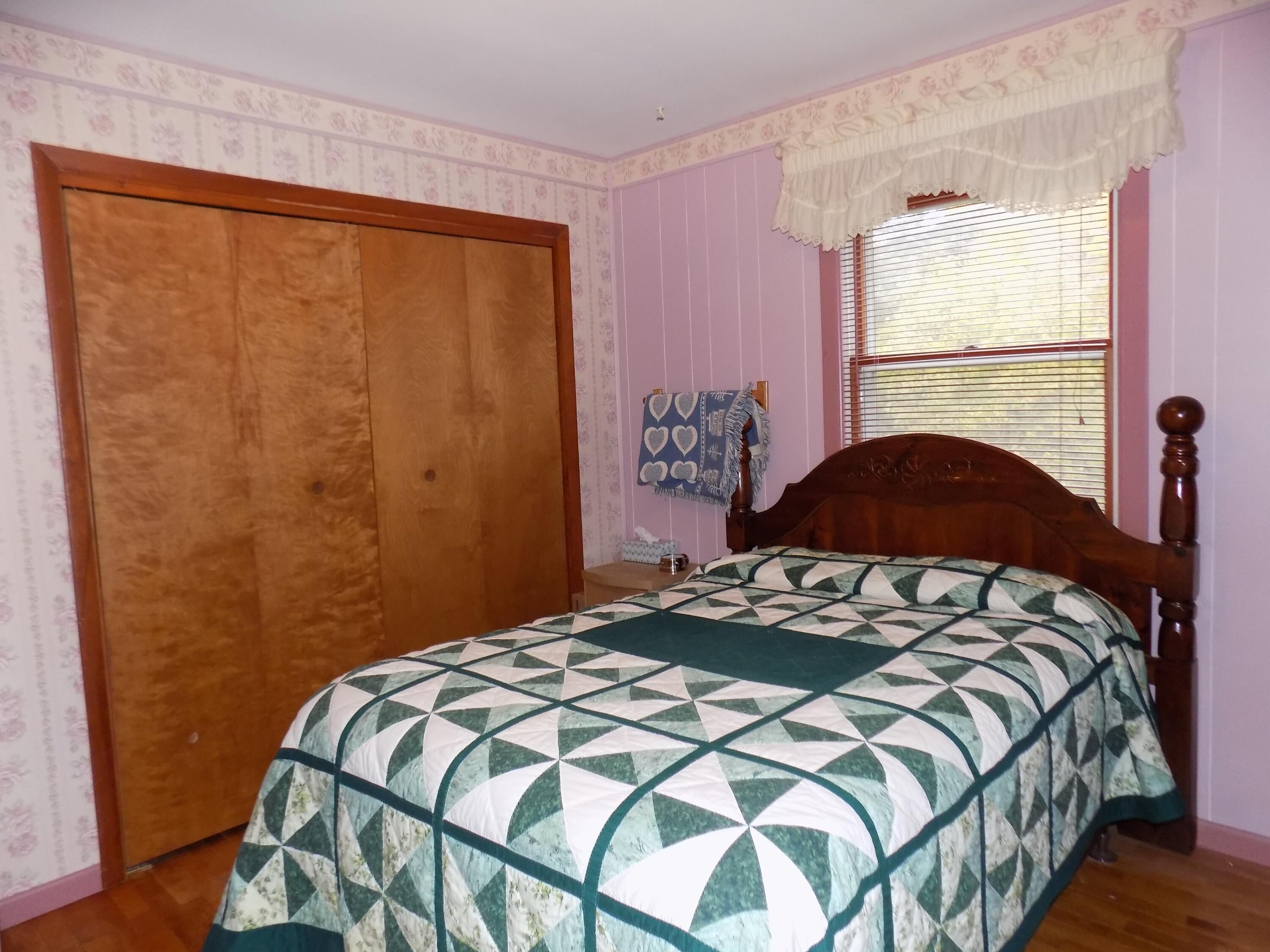 2527 Pinewood Circle Cheboygan, MI 49721 - Photo 16 of 25 Gallery Image 16