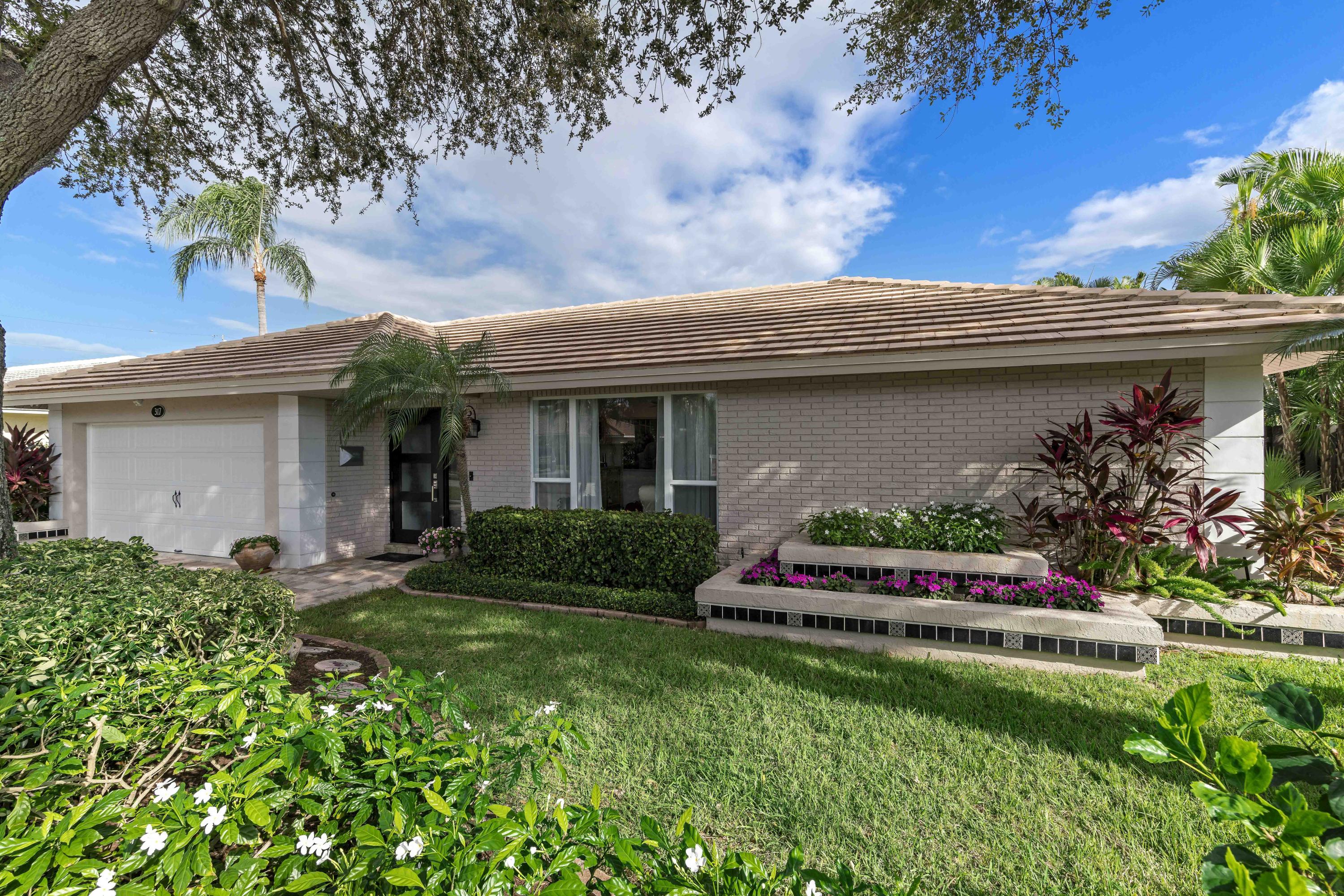 317 Northeast 3rd Street Boca Raton, FL 33432 - Photo 2 of 41 317 NE 3rd St_48