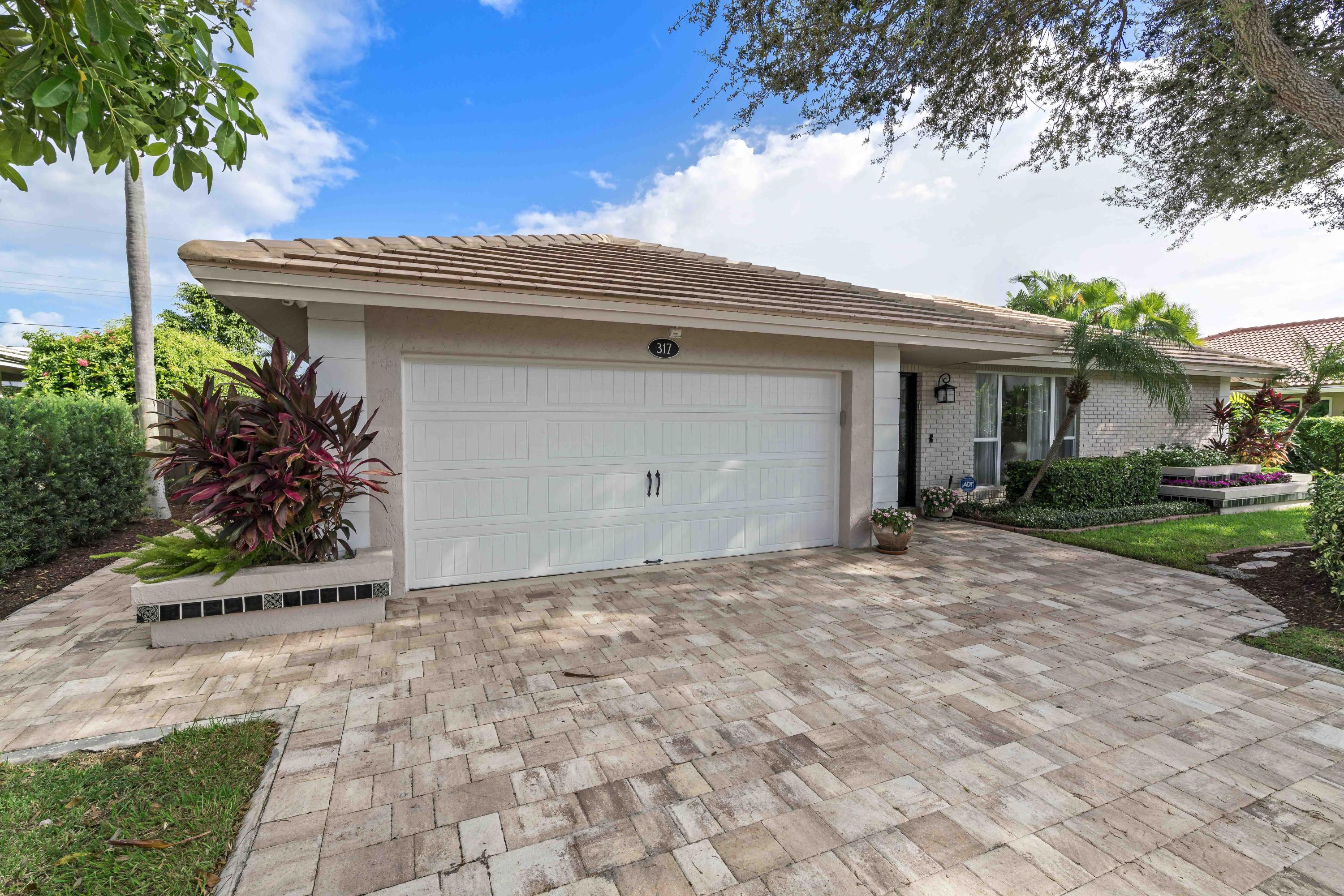 317 Northeast 3rd Street Boca Raton, FL 33432 - Photo 4 of 41 317 NE 3rd St_49