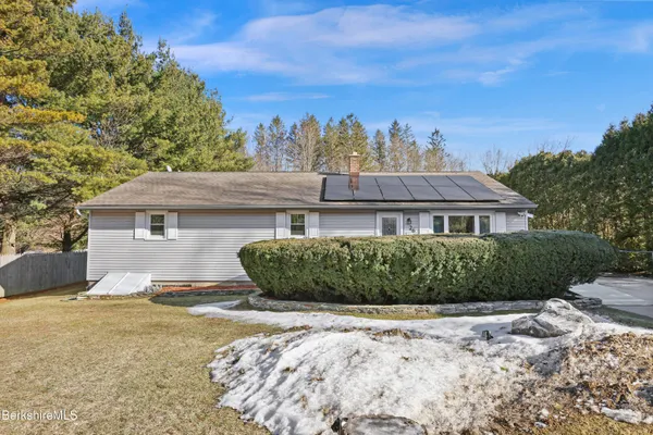 $349,995 | 26 W Road, Adams, MA 01220