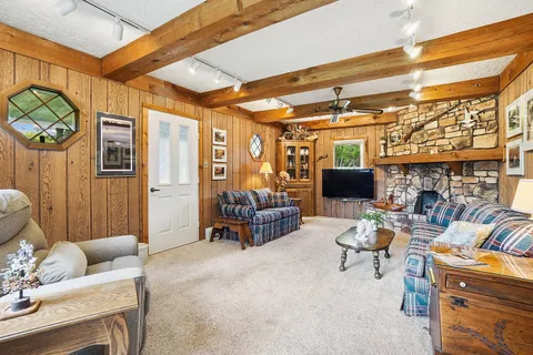 $700,000 | 9461 River Road, Pleasant Prairie, WI 53158