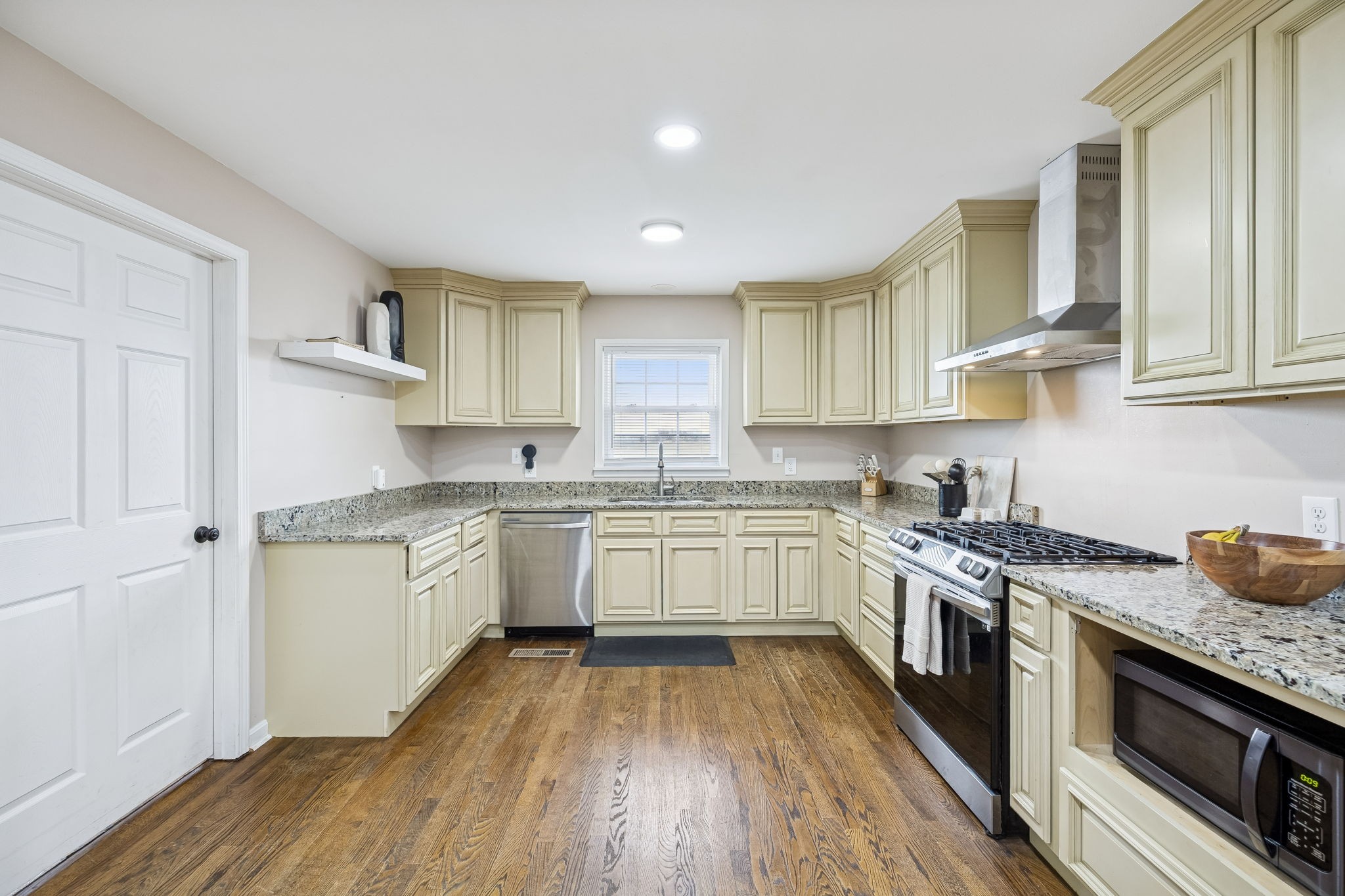 639 4 Seasons Road Smithville, TN 37166 - Photo 17 of 31