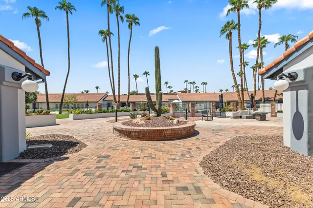 $179,000 | 17404 North 99th Avenue, Unit 307, Sun City, AZ 85373