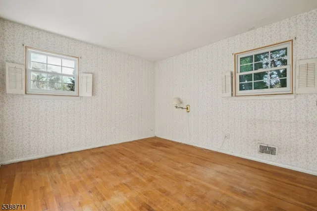 $749,999 | 74 Fairway Drive, East Hanover, NJ 07936