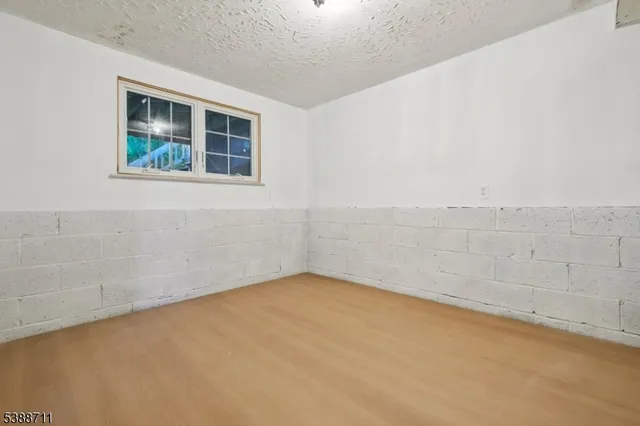 $749,999 | 74 Fairway Drive, East Hanover, NJ 07936