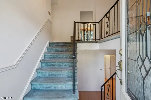 $749,999 | 74 Fairway Drive, East Hanover, NJ 07936