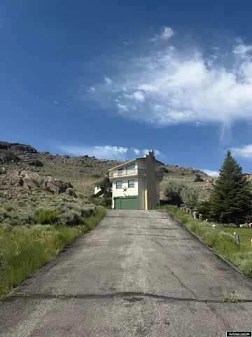 $299,000 | 1630 Coulson Drive, Rawlins, WY 82301