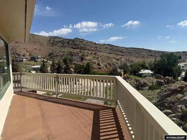 $299,000 | 1630 Coulson Drive, Rawlins, WY 82301