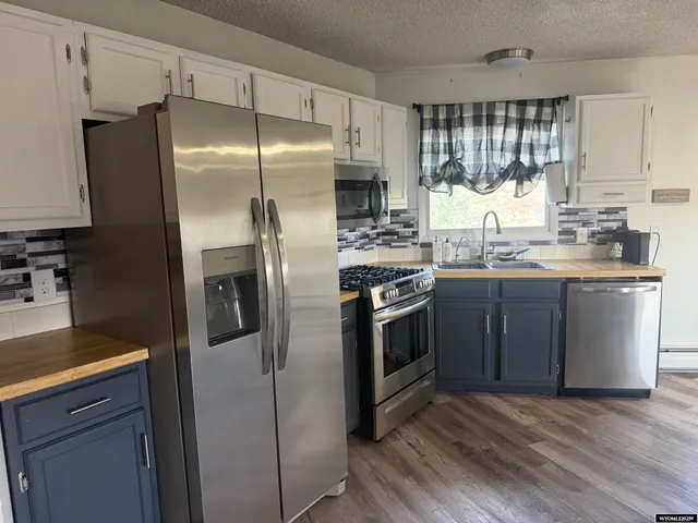 $299,000 | 1630 Coulson Drive, Rawlins, WY 82301