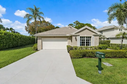 $1,079,000 | 600 Masters Way, Palm Beach Gardens, FL 33418