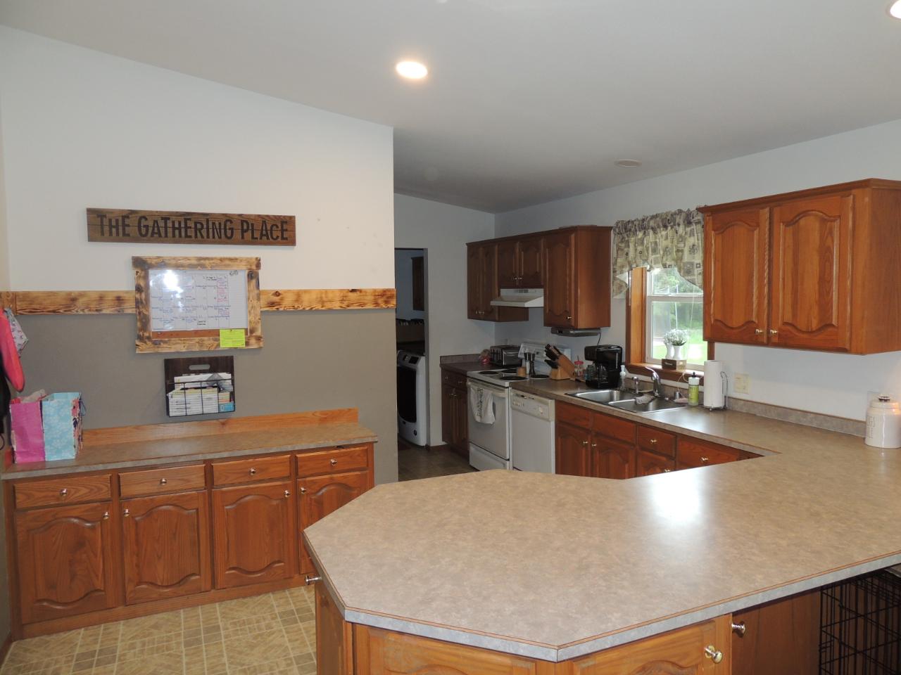 N2372 Sunnyside Road Antigo, WI 54409 - Photo 4 of 17 Gallery Image 4