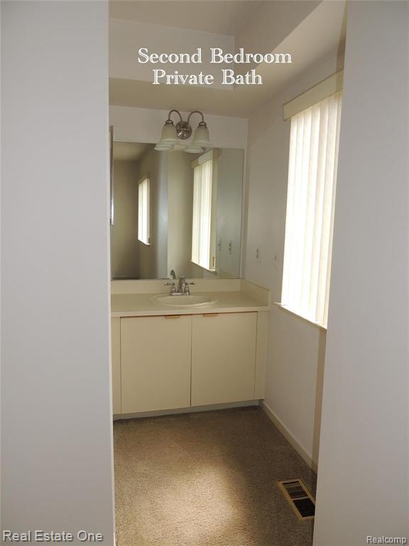 678 Highgate Mews, Unit 144 Rochester Hills, MI 48307 - Photo 16 of 26