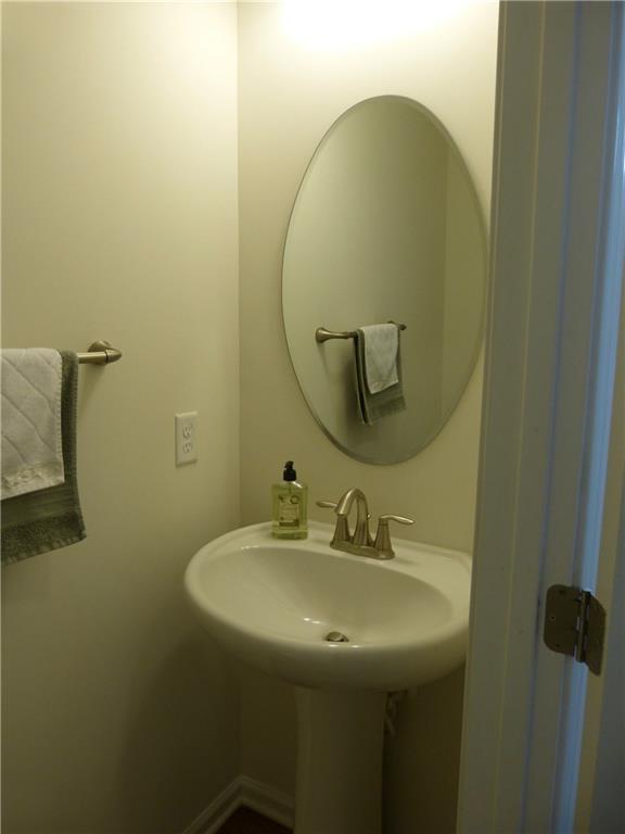 306 Maple Ridge Drive Canonsburg, PA 15317 - Photo 11 of 25 First Floor Powder Room