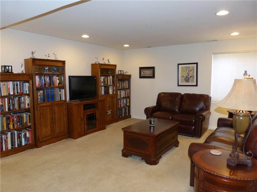 306 Maple Ridge Drive Canonsburg, PA 15317 - Photo 21 of 25 Gameroom