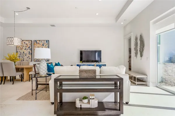 $1,495,000 | 10 Strand Drive, Vero Beach, FL 32963