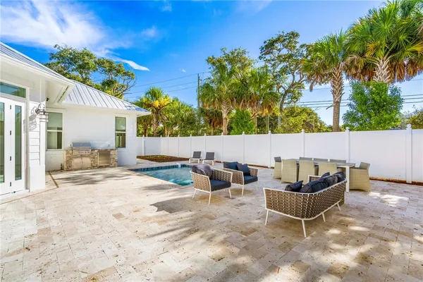 $1,495,000 | 10 Strand Drive, Vero Beach, FL 32963