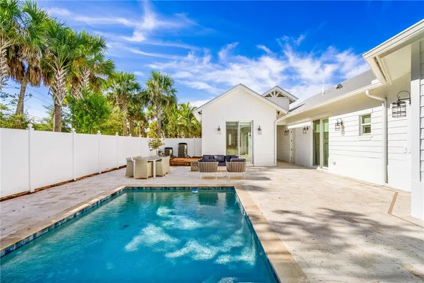 $1,495,000 | 10 Strand Drive, Vero Beach, FL 32963