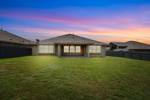 $430,000 | 140 West Highfield Street, Hutto, TX 78634