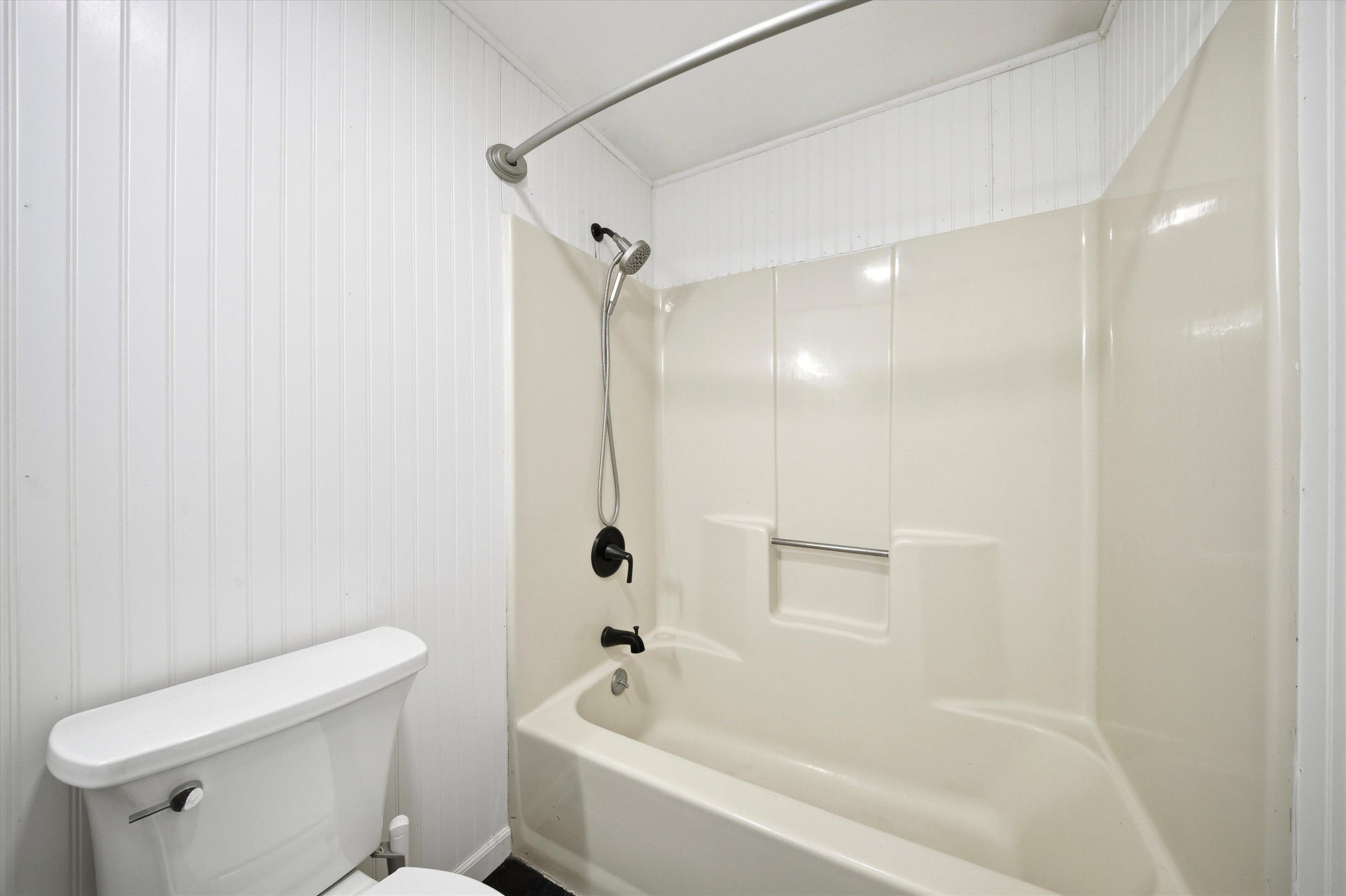 24 Etta Lane, Unit 3 Weare, NH 03281 - Photo 16 of 25