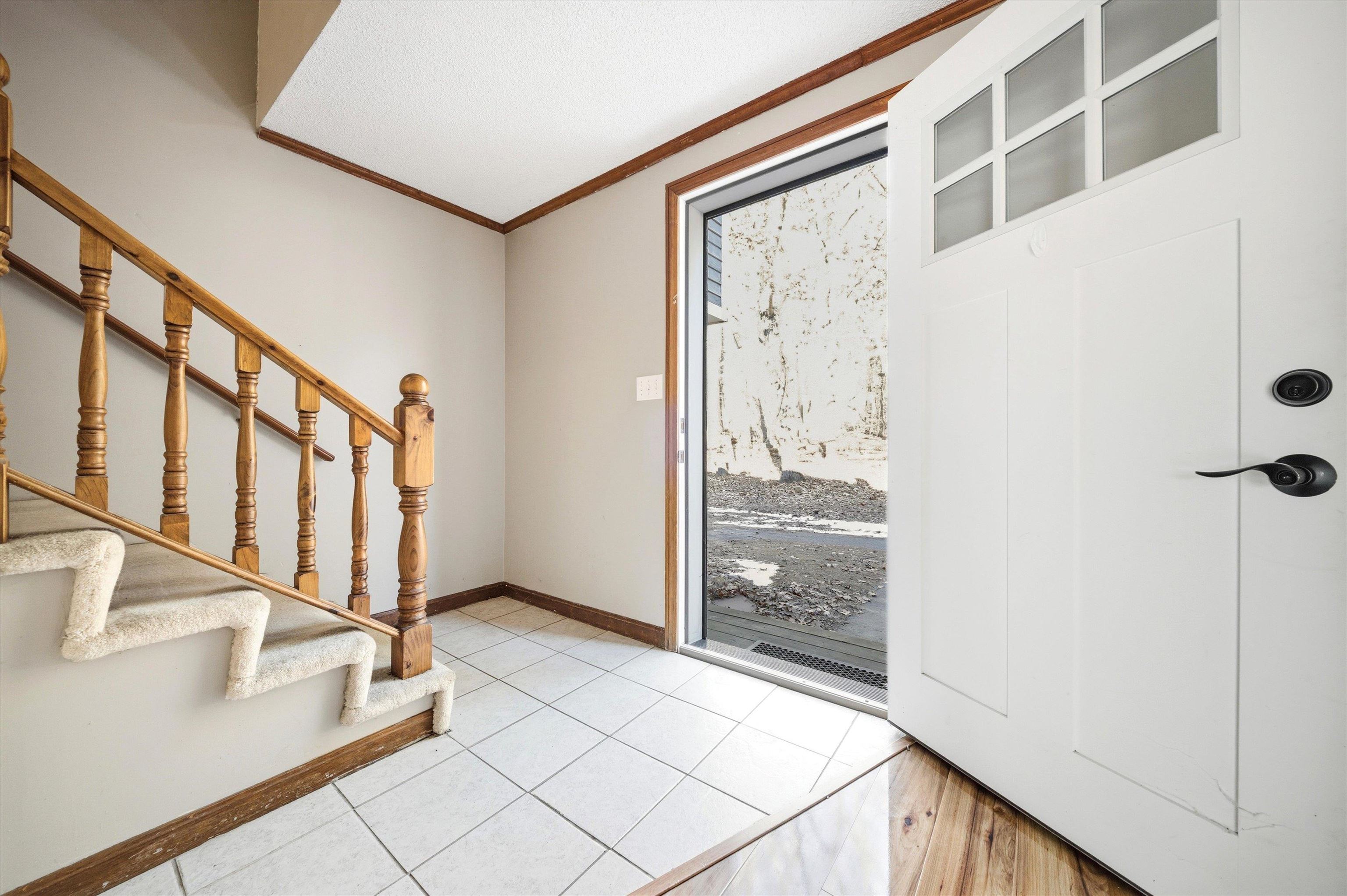 24 Etta Lane, Unit 3 Weare, NH 03281 - Photo 4 of 25