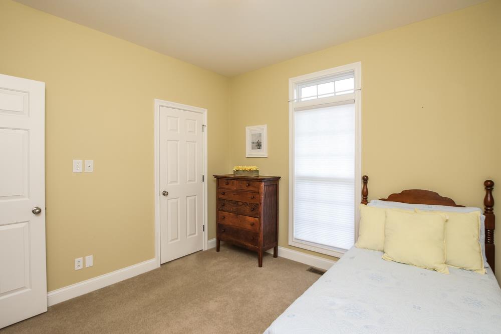 605 Lee Road Lebanon, TN 37087 - Photo 19 of 30 a big room with closet and cabinet