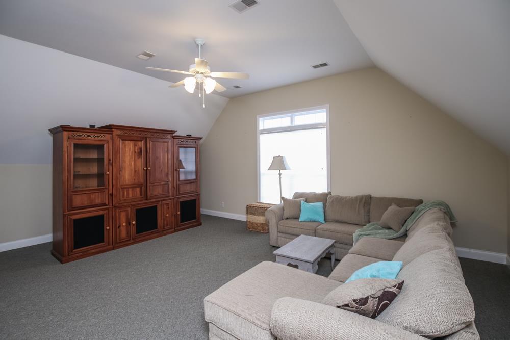 605 Lee Road Lebanon, TN 37087 - Photo 21 of 30 a living room with furniture