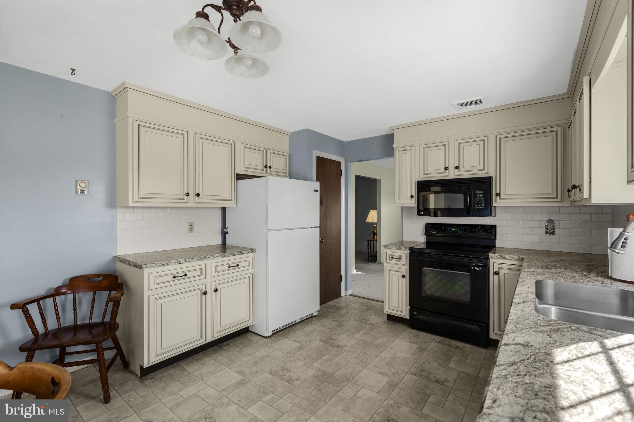 2 Arlin Circle Lititz, PA 17543 - Photo 12 of 50 Gallery Image 12