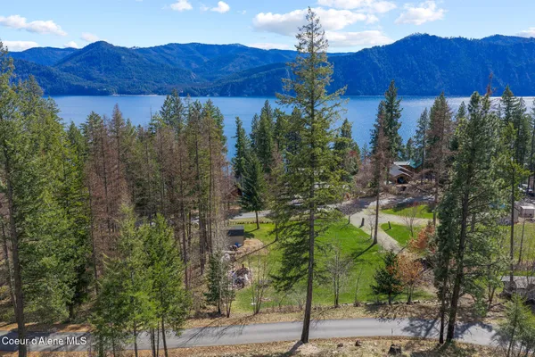 $200,000 | 574 Glacier Loop Road, Athol, ID 83801