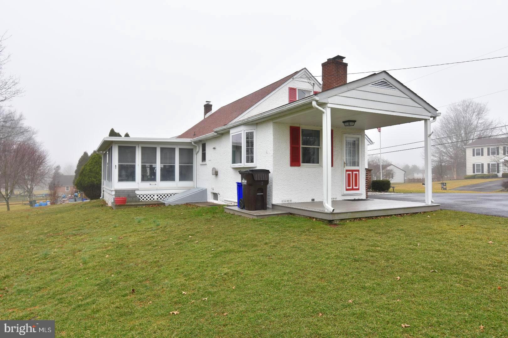 2526 Rhoads Road Gilbertsville, PA 19525 - Photo 4 of 38 Gallery Image 4