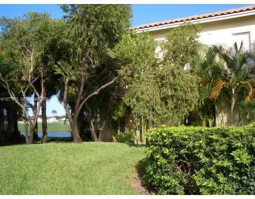 $2,400 | 12101 Glenmoor Drive, West Palm Beach, FL 33409