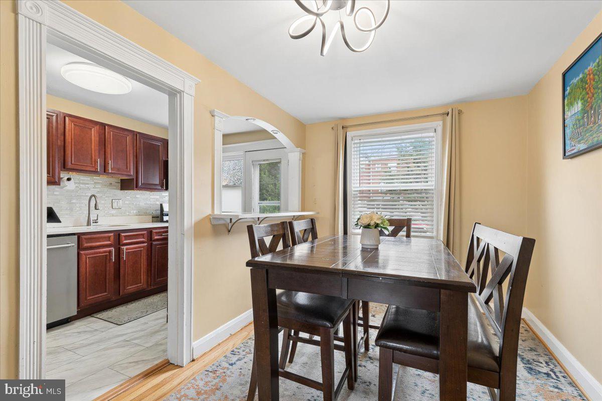 772 South Woodington Road Baltimore, MD 21229 - Photo 9 of 28 Gallery Image 9