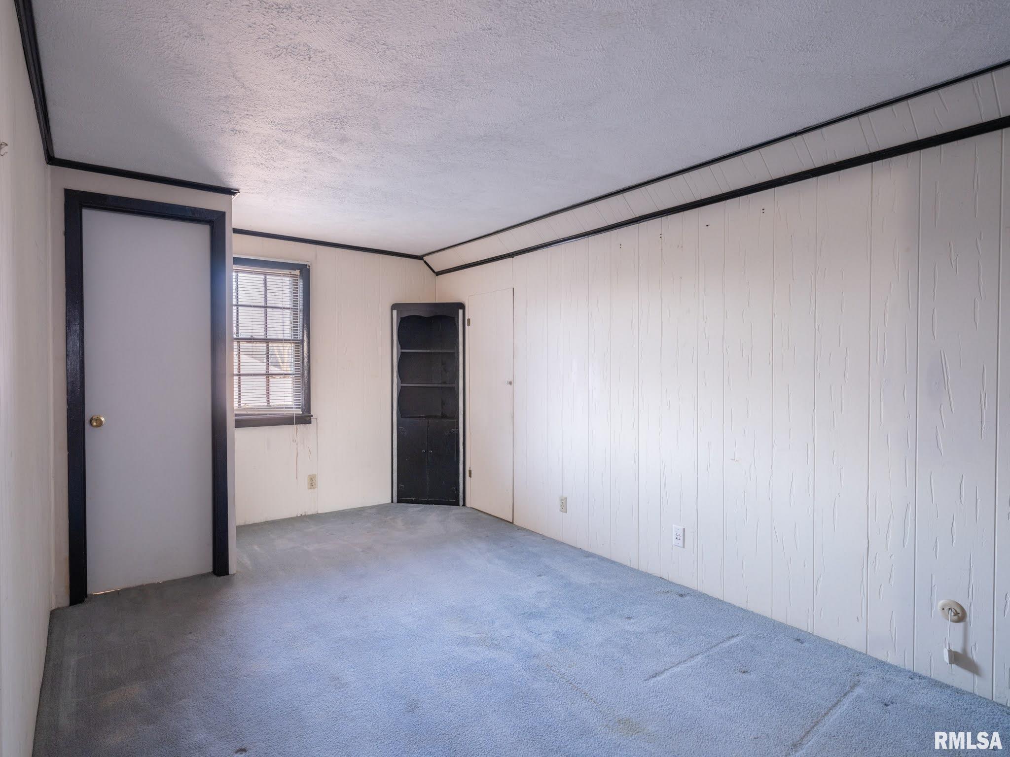 1005 West Ridge Road Peoria, IL 61614 - Photo 11 of 55 Gallery Image 11