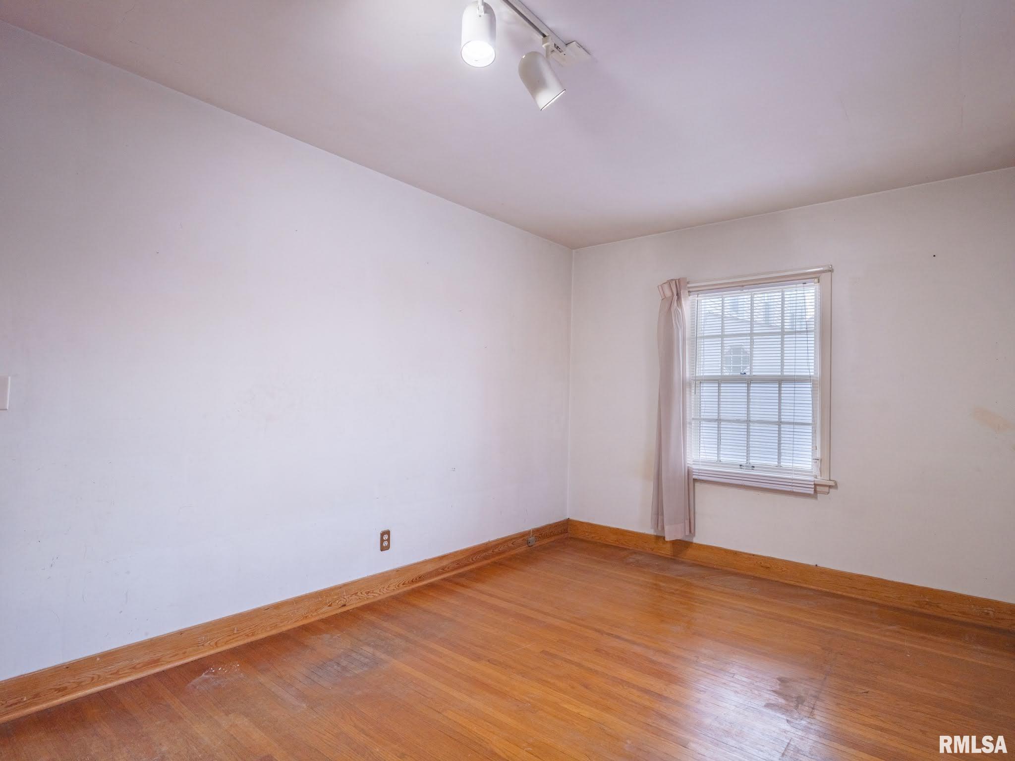 1005 West Ridge Road Peoria, IL 61614 - Photo 21 of 55 Gallery Image 21