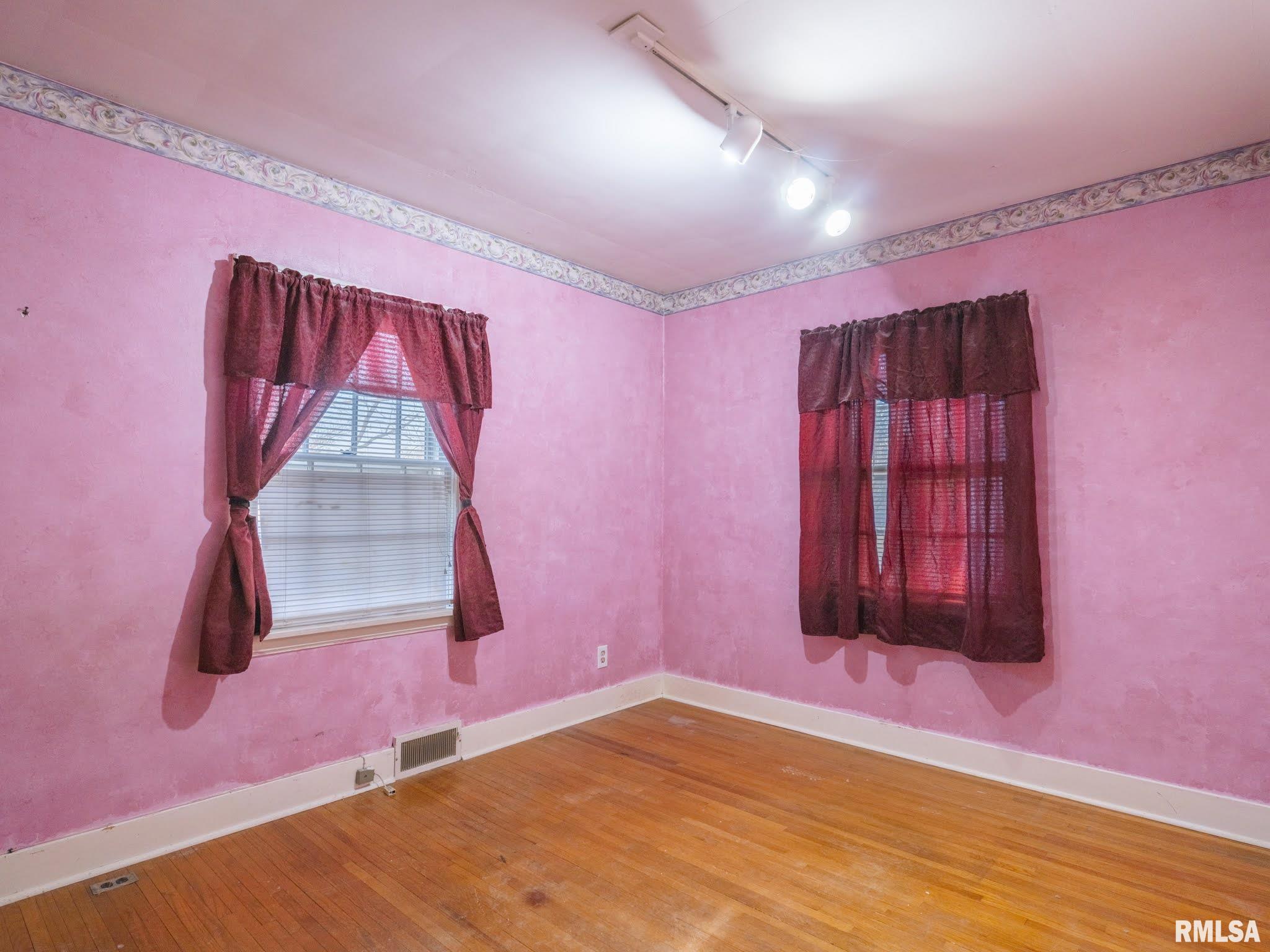 1005 West Ridge Road Peoria, IL 61614 - Photo 25 of 55 Gallery Image 25