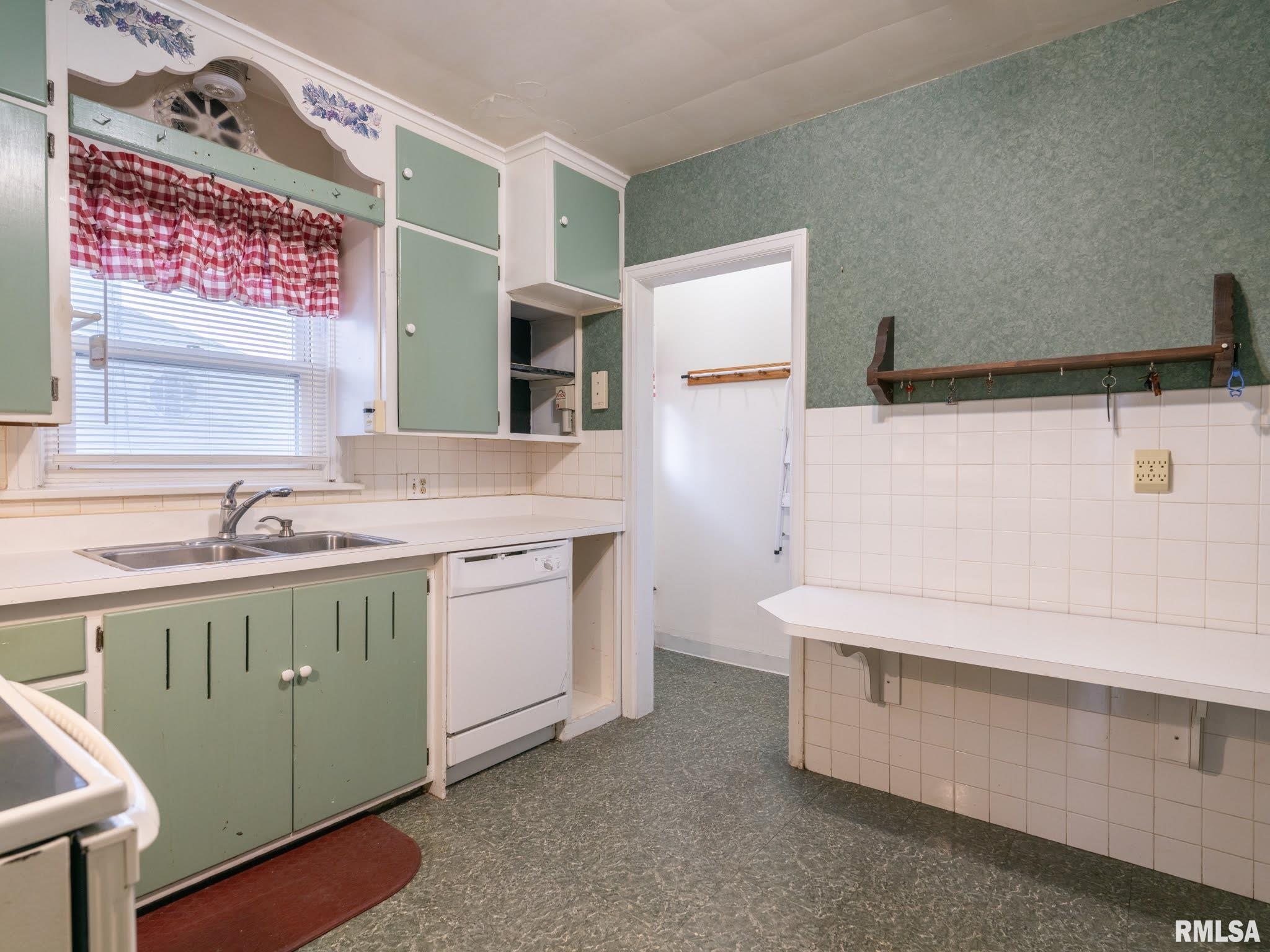 1005 West Ridge Road Peoria, IL 61614 - Photo 40 of 55 Gallery Image 40
