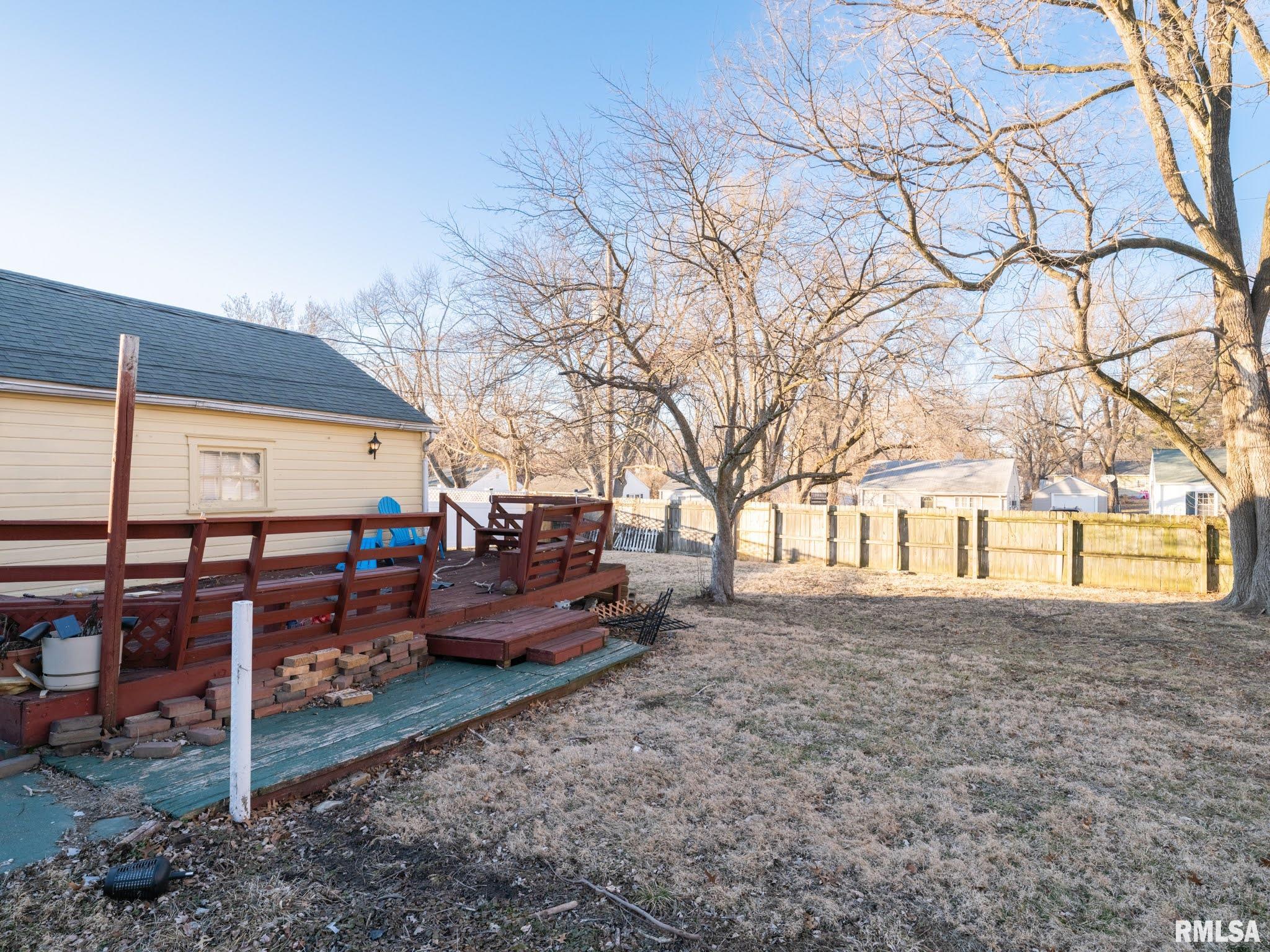 1005 West Ridge Road Peoria, IL 61614 - Photo 7 of 55 Gallery Image 7