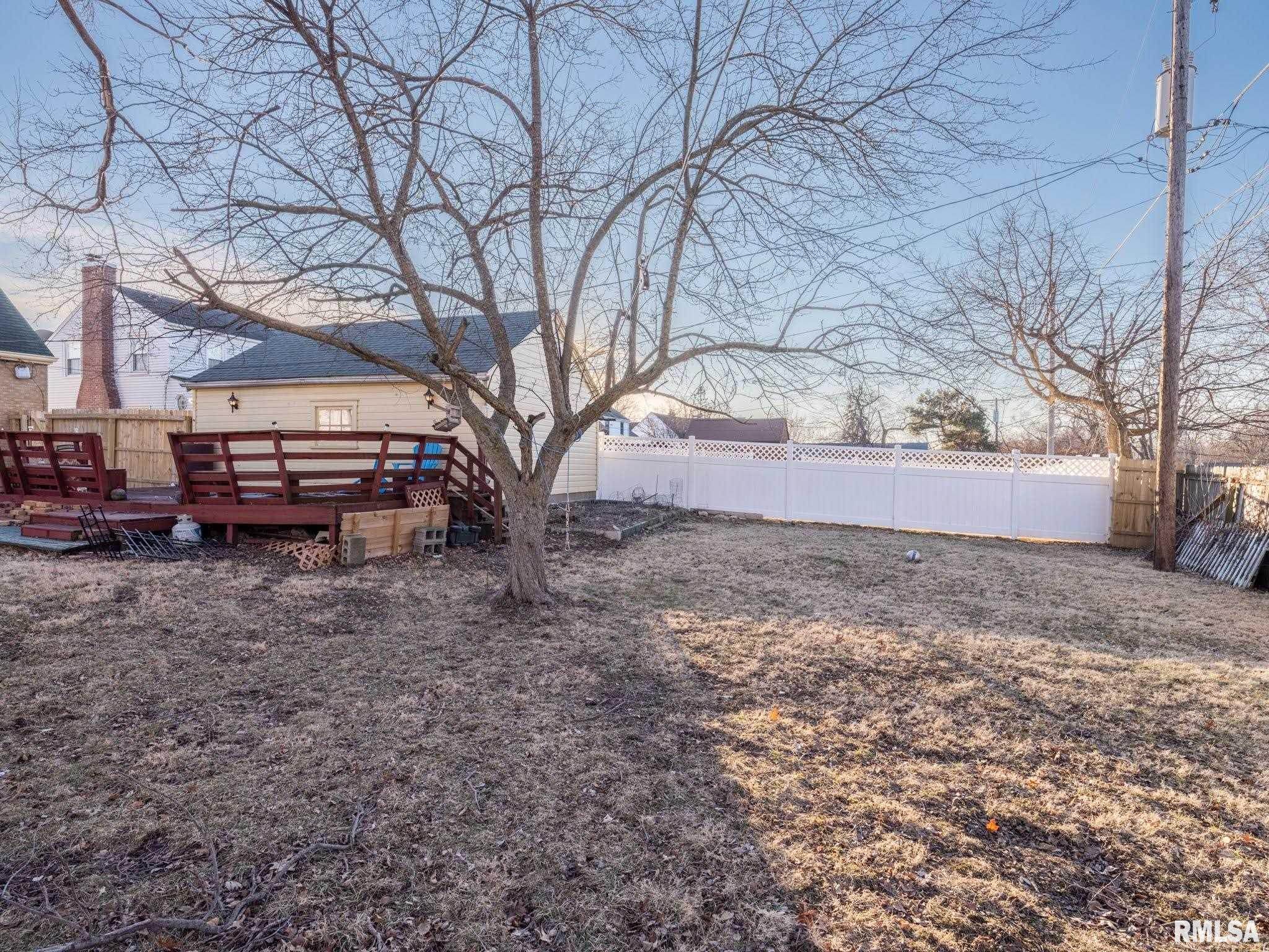 1005 West Ridge Road Peoria, IL 61614 - Photo 10 of 55 Gallery Image 10