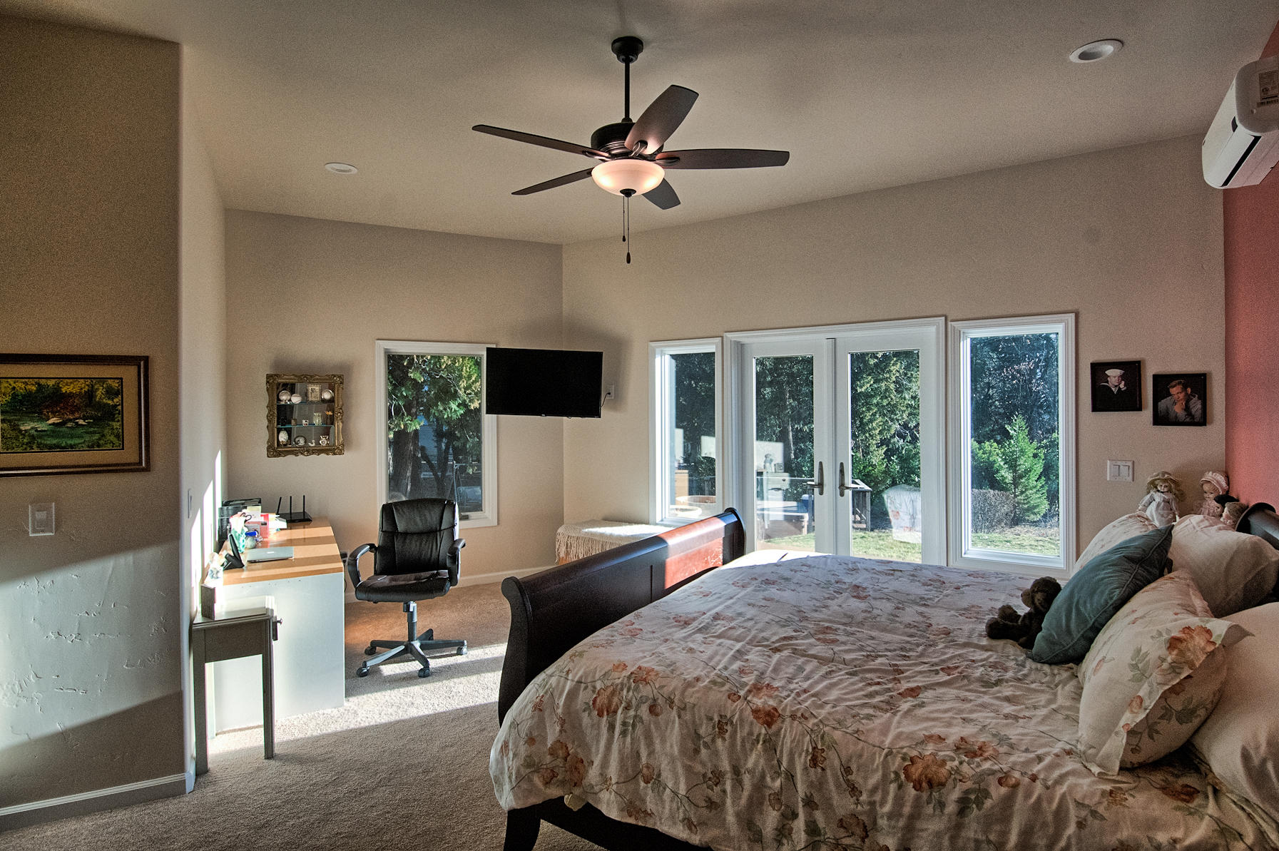 32505 Forwards Ml Road Manton, CA 96059 - Photo 50 of 70 a bedroom with a large bed and a window